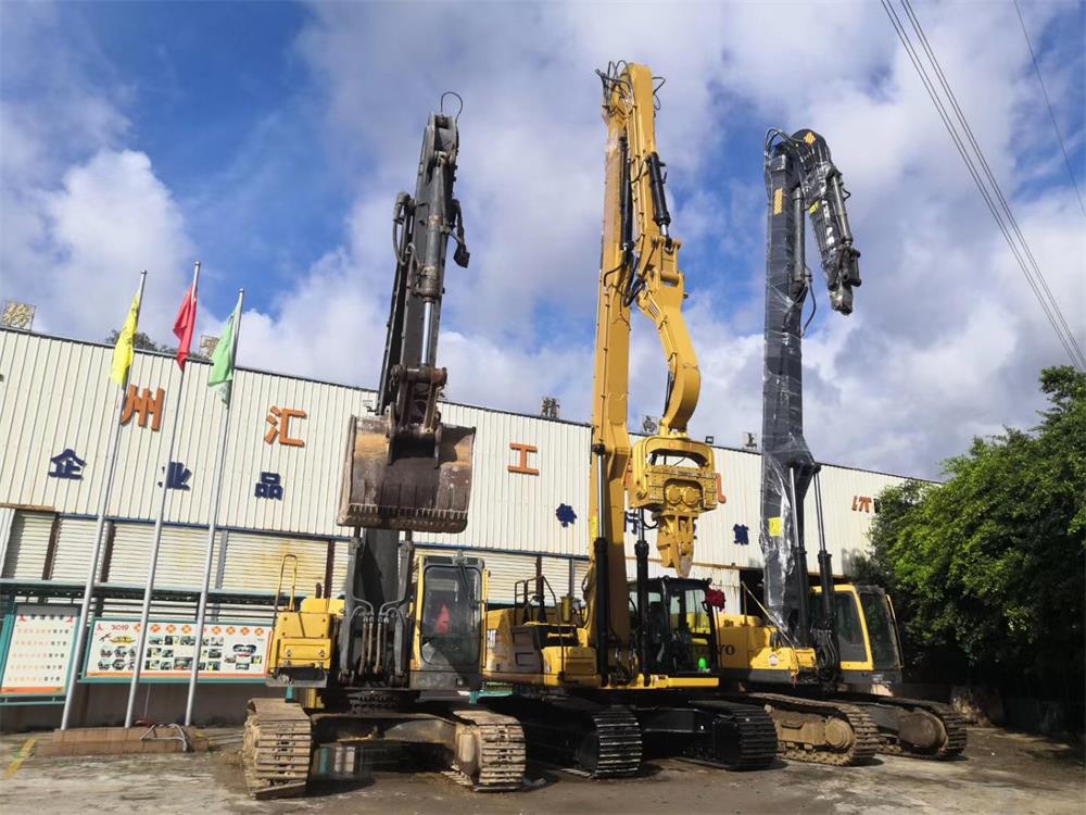 挖掘機(jī)打樁臂：鄉(xiāng)村道路建設(shè)“新能手”